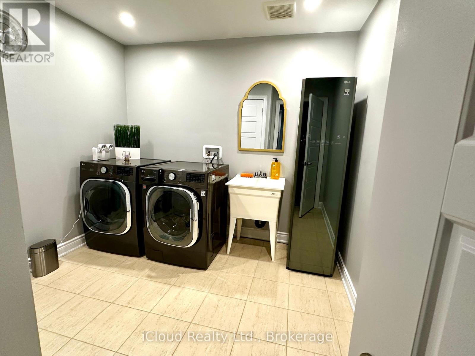 56 Esther Crescent, Thorold, Ontario  L3B 0G2 - Photo 45 - X12450499