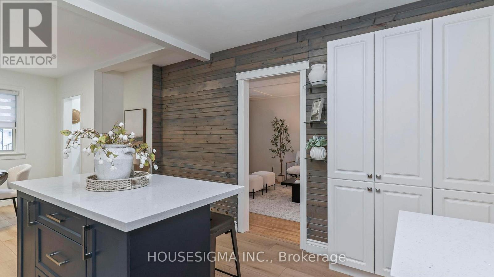 Photo 15 of 44 for 29 Giles Street