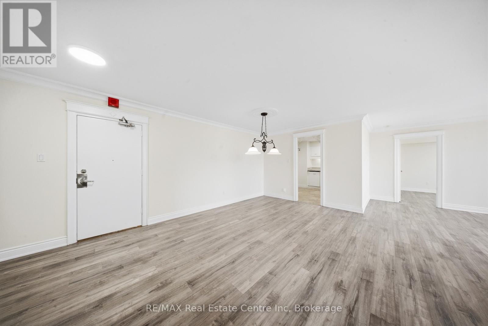 1204 - 20 Mississauga Valley Boulevard, Mississauga, Ontario  L5A 3S1 - Photo 8 - W12845496