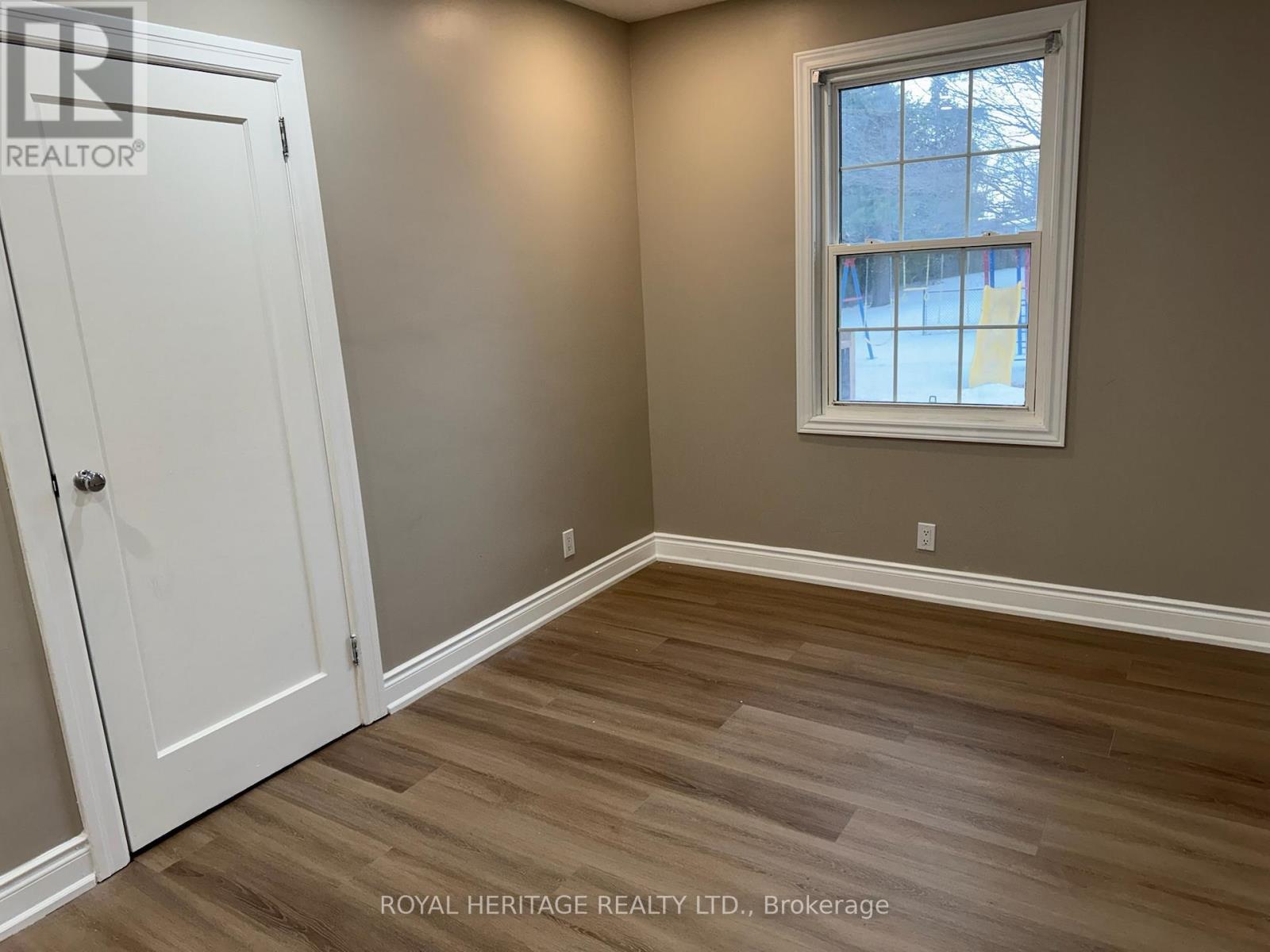 1052 King Street, Oshawa (Eastdale), Ontario  L1H 1H5 - Photo 11 - E12834626