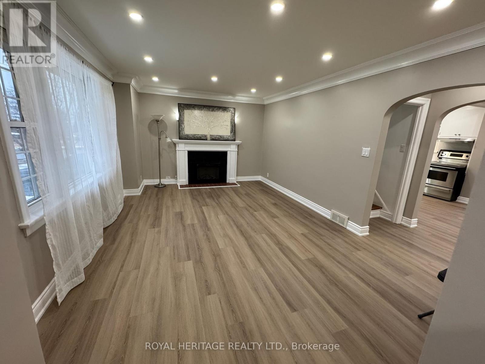 1052 King Street, Oshawa (Eastdale), Ontario  L1H 1H5 - Photo 5 - E12834626