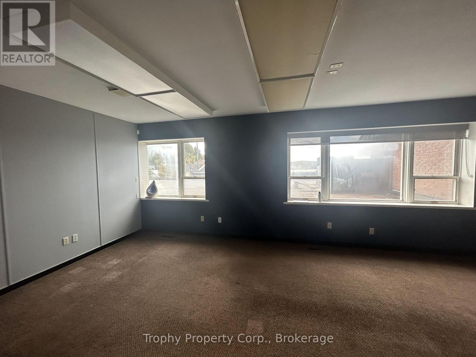 200 - 235 Highland Street, Dysart Et Al, Ontario  K0M 1S0 - Photo 15 - X12845396