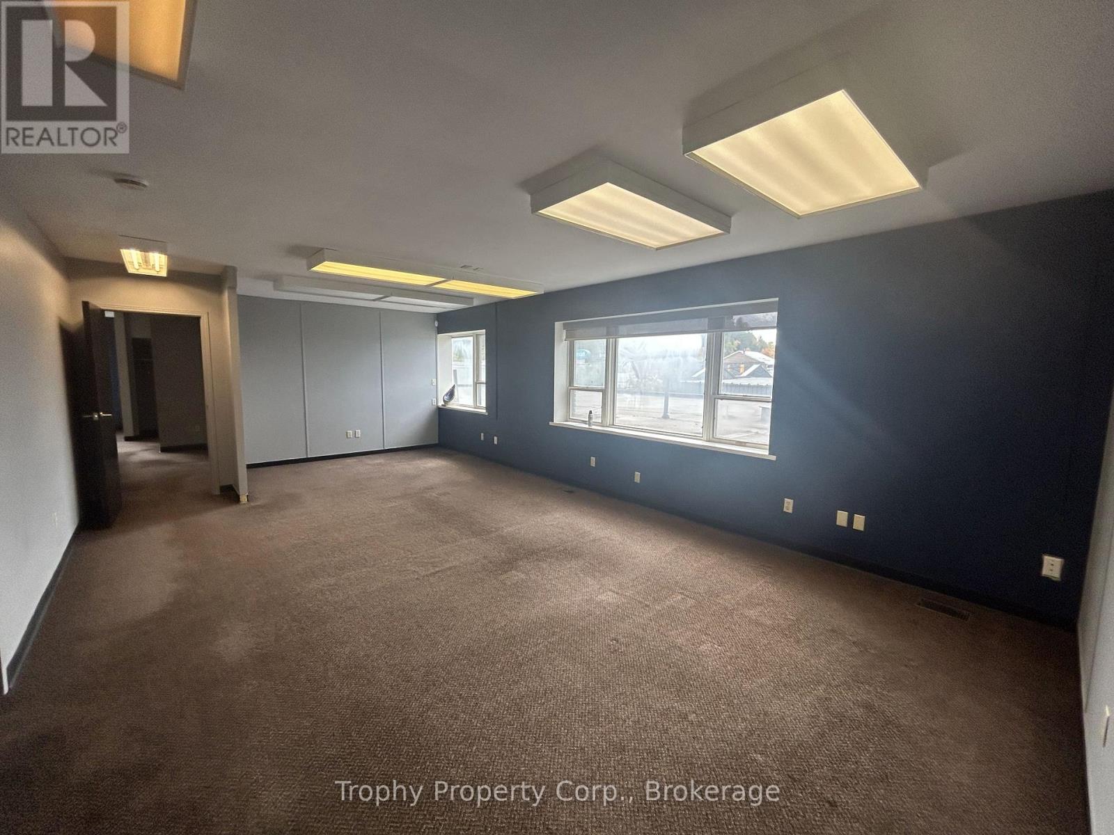 200 - 235 Highland Street, Dysart Et Al, Ontario  K0M 1S0 - Photo 16 - X12845396