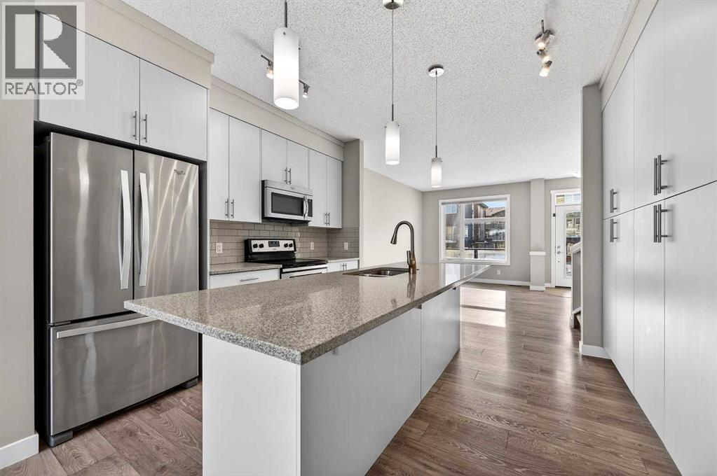 30 Sage Bluff Gate Nw, Calgary, Alberta  T3R 0Y9 - Photo 10 - A2286353