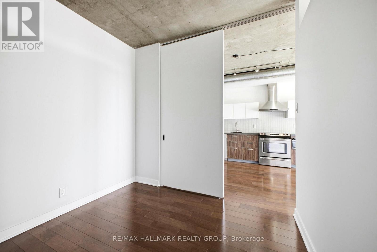 548 - 340 Mcleod Street, Ottawa, Ontario  K2P 1A4 - Photo 19 - X12845442