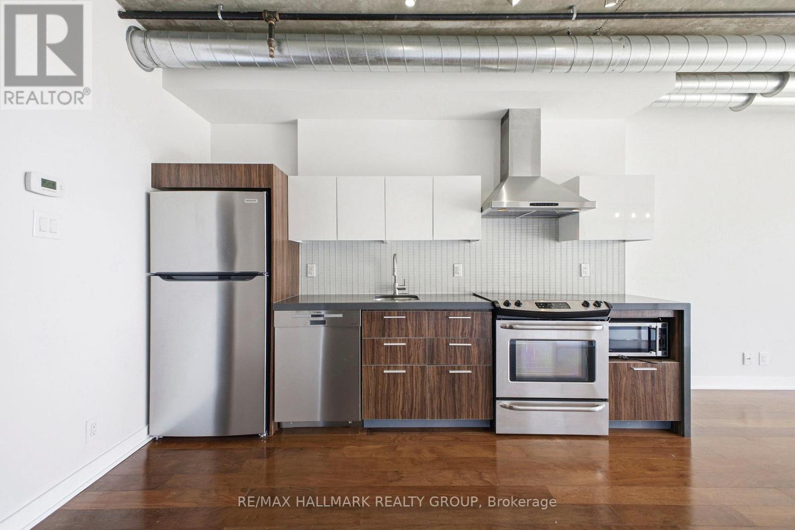 548 - 340 Mcleod Street, Ottawa, Ontario  K2P 1A4 - Photo 8 - X12845442