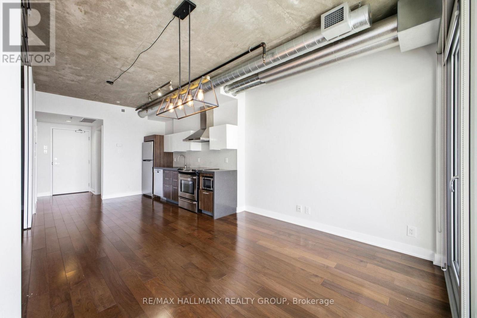 548 - 340 Mcleod Street, Ottawa, Ontario  K2P 1A4 - Photo 9 - X12845442