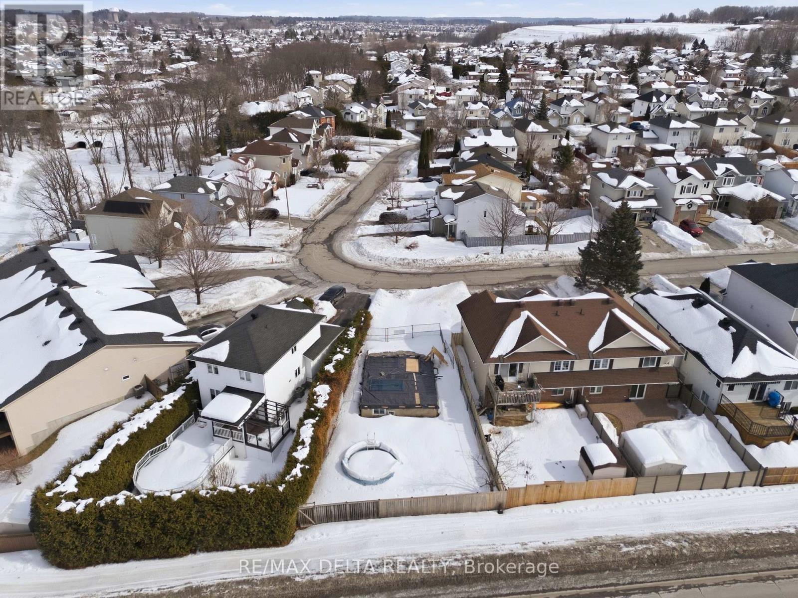 2165 Cecile Crescent, Clarence-Rockland, Ontario  K4K 1S4 - Photo 5 - X12845492