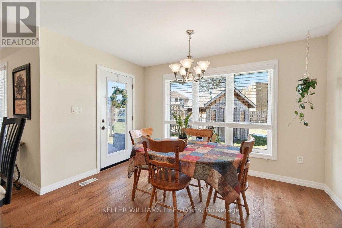 12 Mckinlay Avenue, Lambton Shores, Ontario  N0N 1J0 - Photo 13 - X12845392