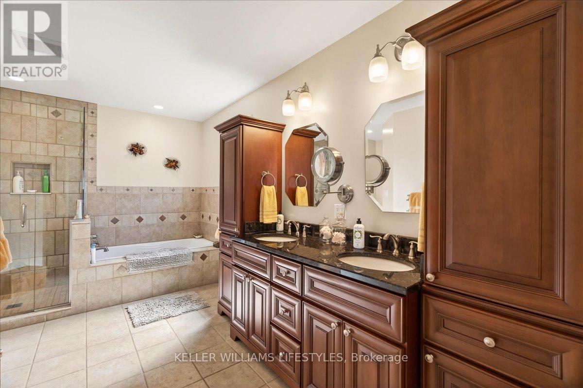 12 Mckinlay Avenue, Lambton Shores, Ontario  N0N 1J0 - Photo 18 - X12845392