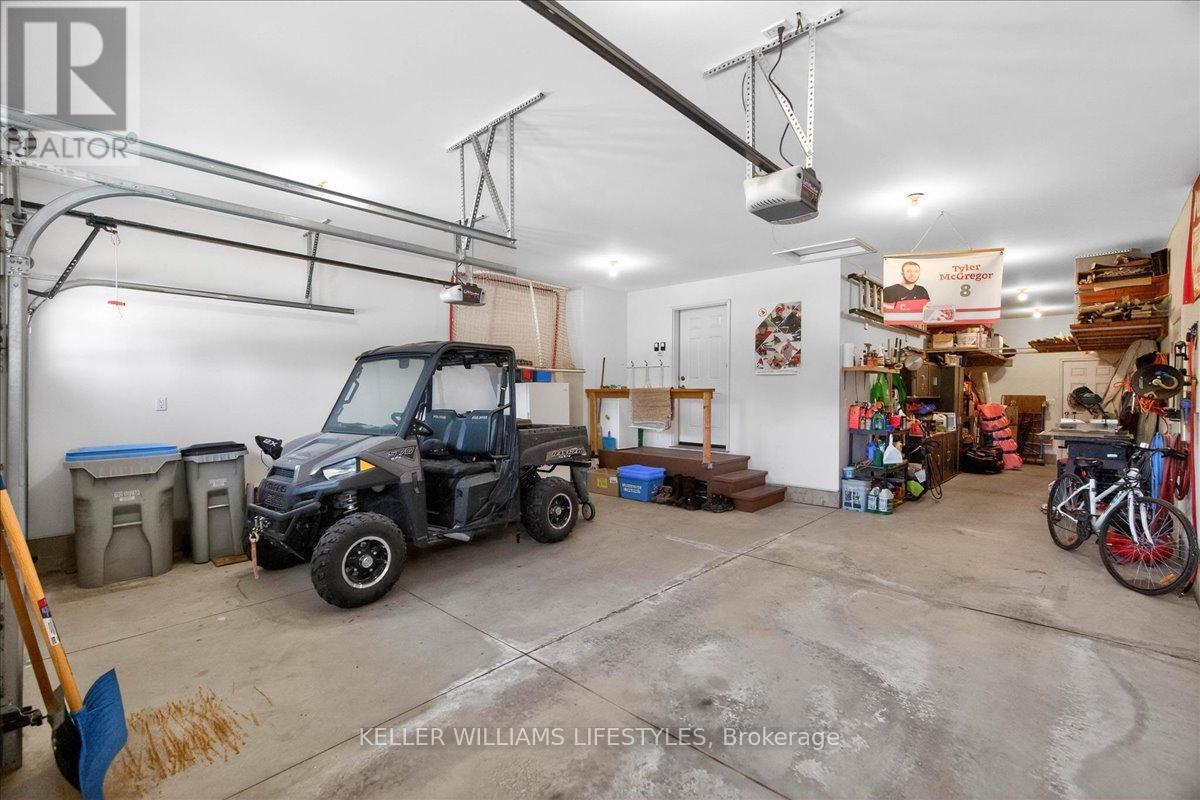 12 Mckinlay Avenue, Lambton Shores, Ontario  N0N 1J0 - Photo 31 - X12845392