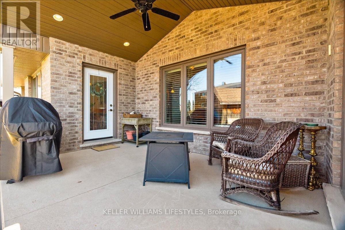 12 Mckinlay Avenue, Lambton Shores, Ontario  N0N 1J0 - Photo 35 - X12845392