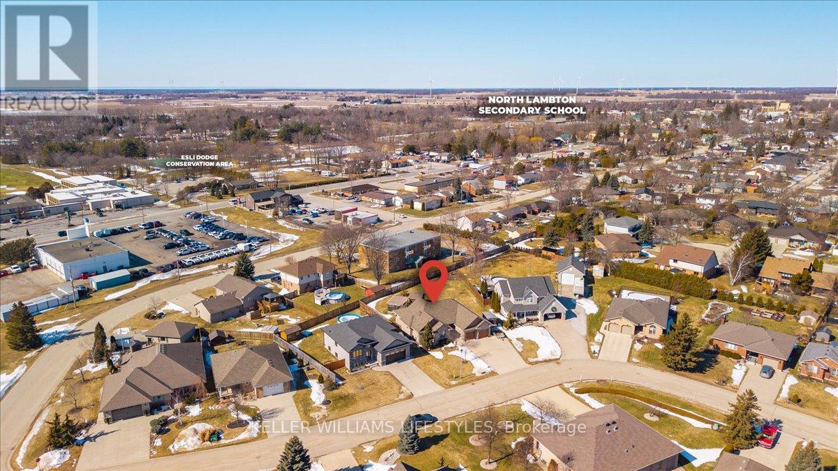 12 Mckinlay Avenue, Lambton Shores, Ontario  N0N 1J0 - Photo 45 - X12845392