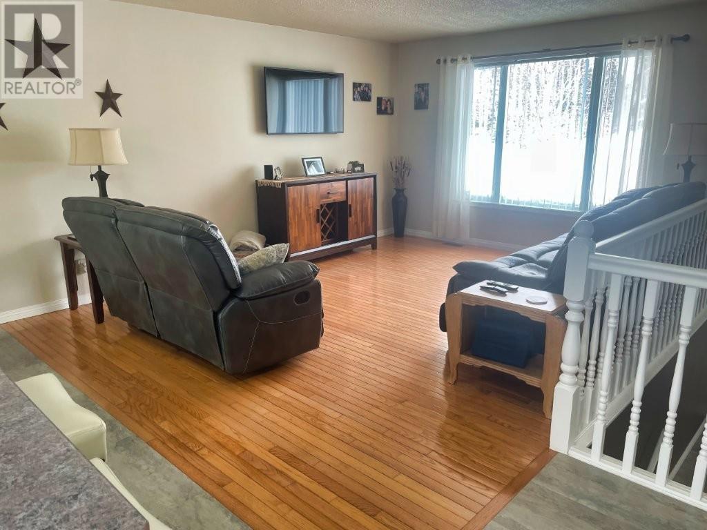 422 Birch Crescent, Nakina, Ontario  P0T 2H0 - Photo 8 - TB2600358