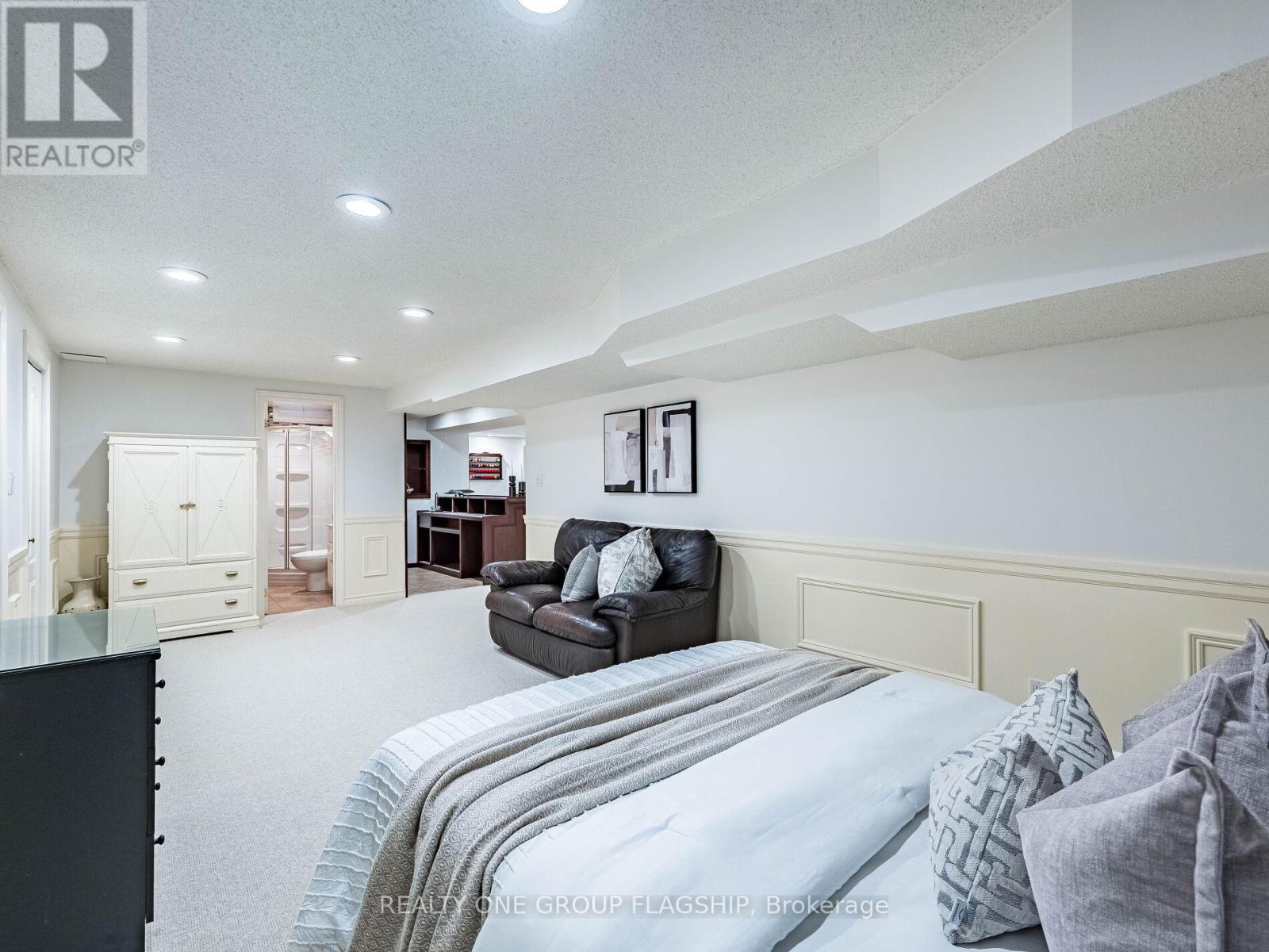 5290 Hilton Court, Mississauga, Ontario  L5M 5B5 - Photo 46 - W12779020