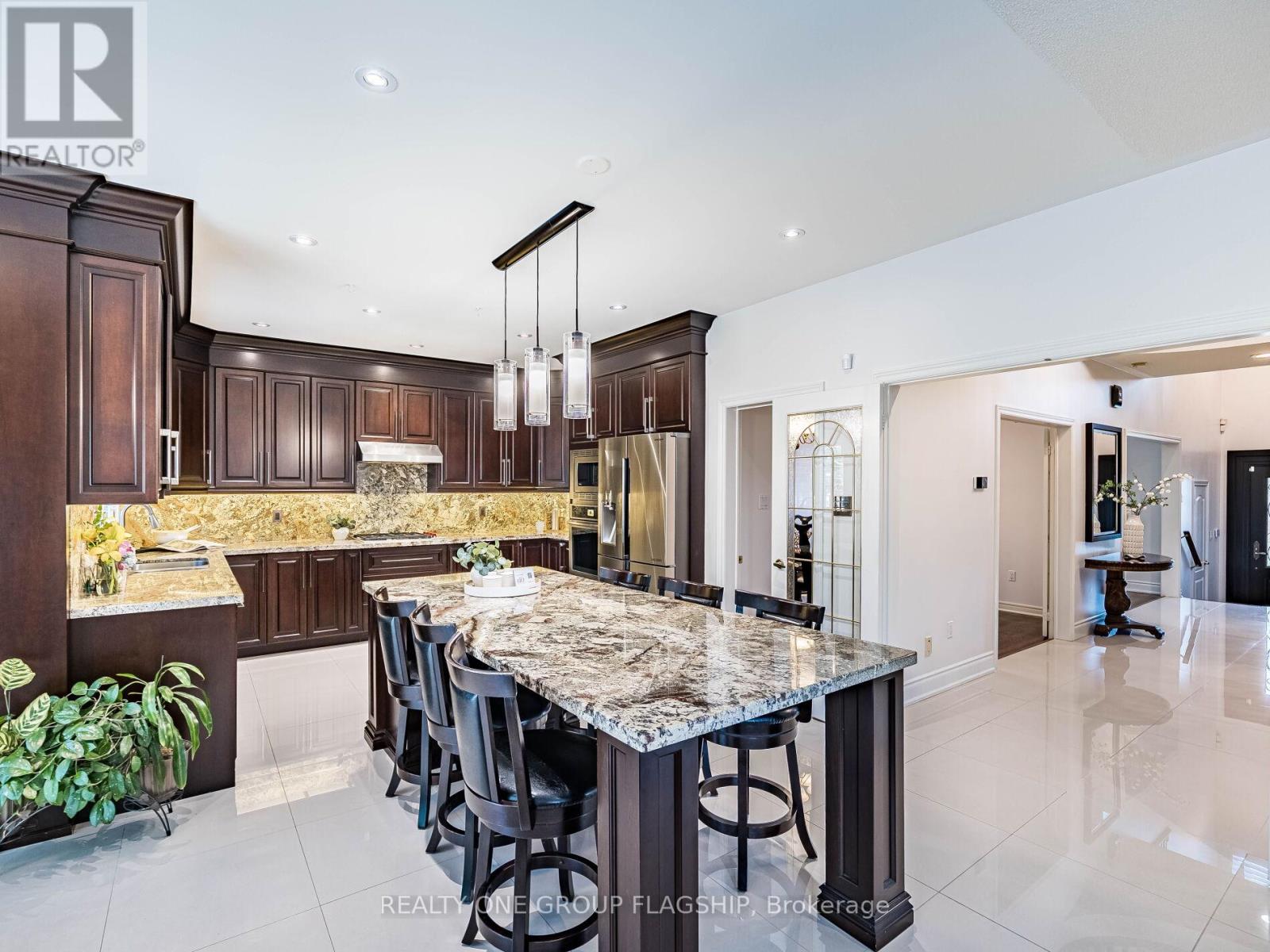 5290 Hilton Court, Mississauga, Ontario  L5M 5B5 - Photo 17 - W12779020