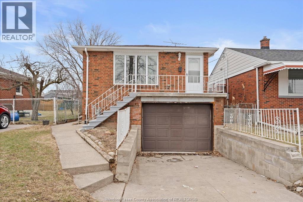 3774 Myrtle, Windsor, Ontario N9C 2C8 - Photo 2 - 26004513