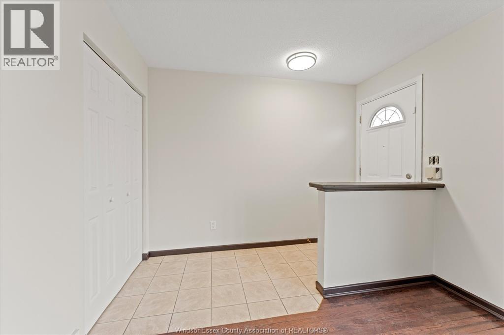 3774 Myrtle, Windsor, Ontario N9C 2C8 - Photo 5 - 26004513
