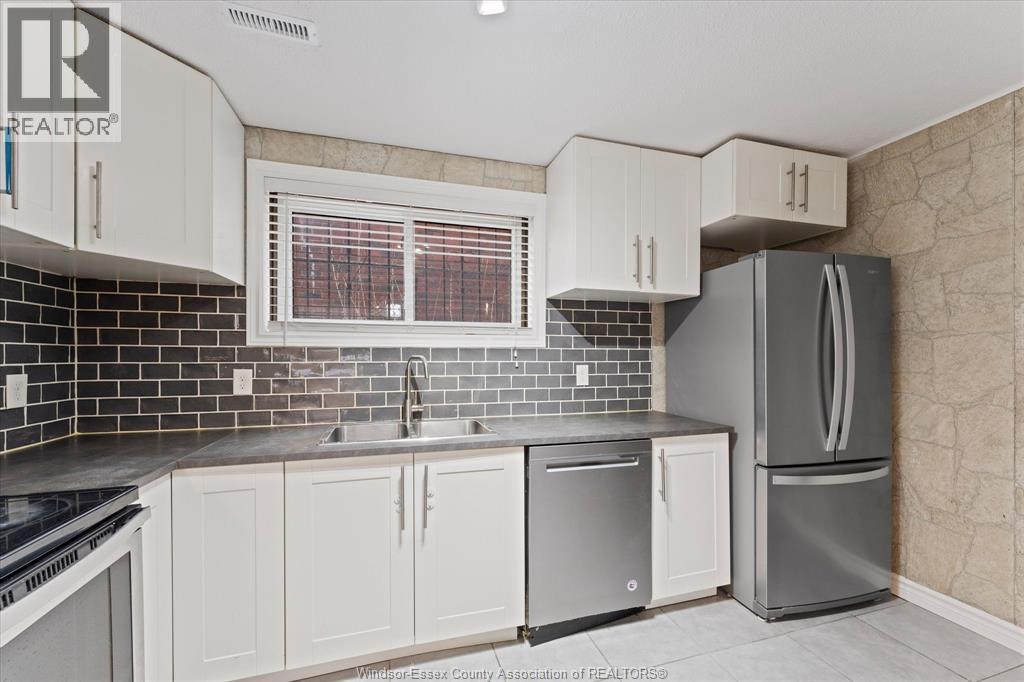 3774 Myrtle, Windsor, Ontario N9C 2C8 - Photo 24 - 26004513