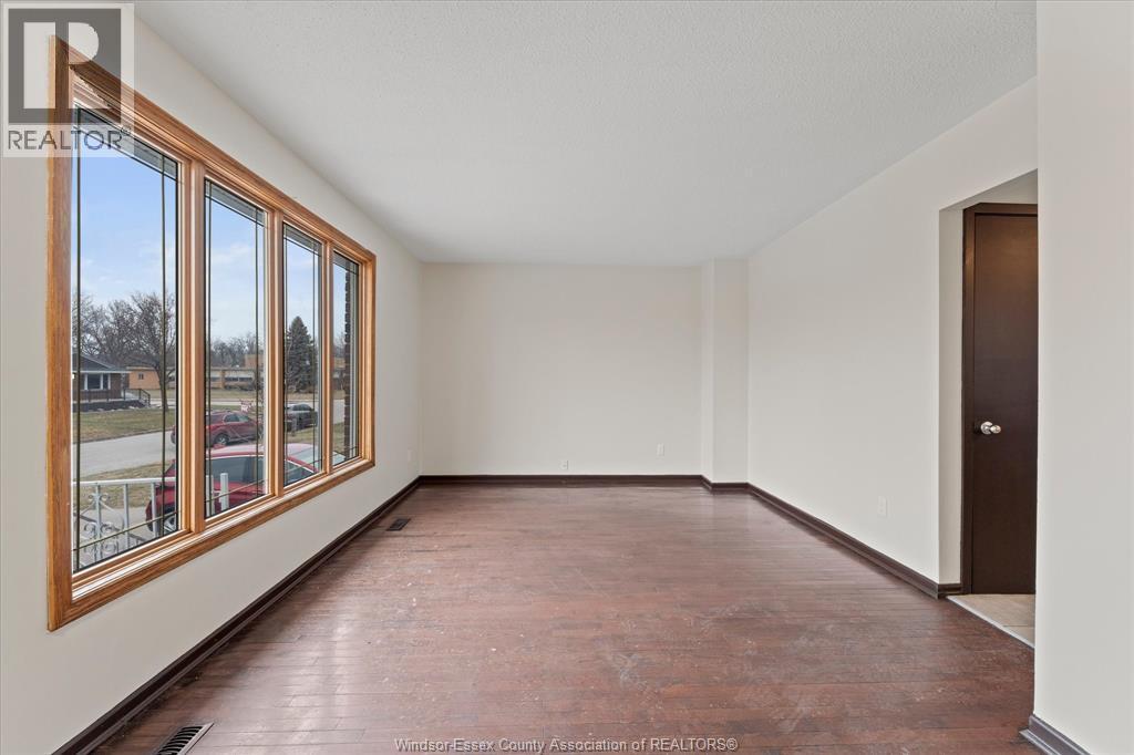3774 Myrtle, Windsor, Ontario N9C 2C8 - Photo 6 - 26004513