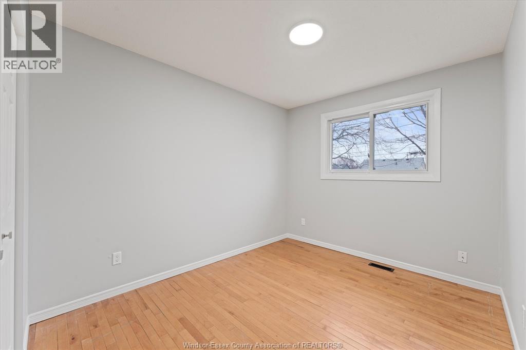 3774 Myrtle, Windsor, Ontario N9C 2C8 - Photo 16 - 26004513