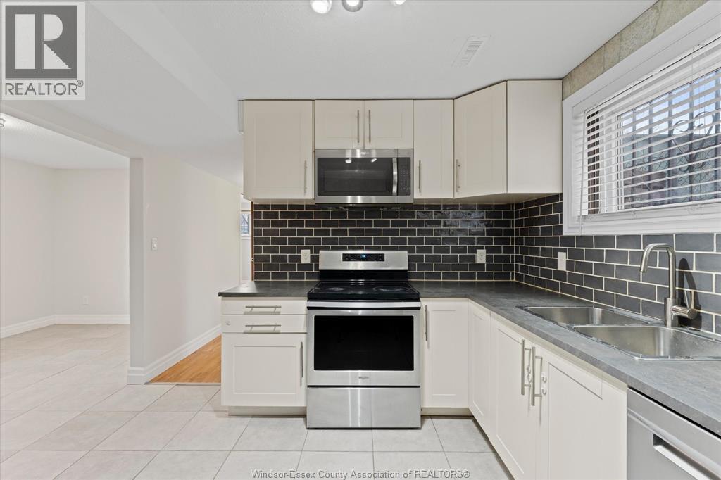 3774 Myrtle, Windsor, Ontario N9C 2C8 - Photo 23 - 26004513