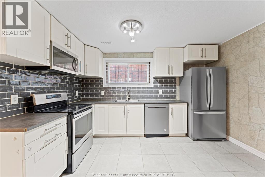 3774 Myrtle, Windsor, Ontario N9C 2C8 - Photo 22 - 26004513