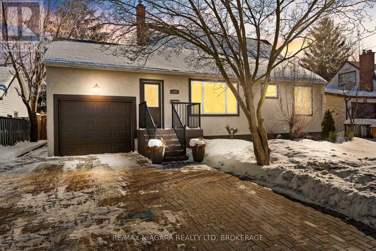 148 Lakeshore Road, St. Catharines, Ontario  L2N 2V1 - Photo 1 - X12845390