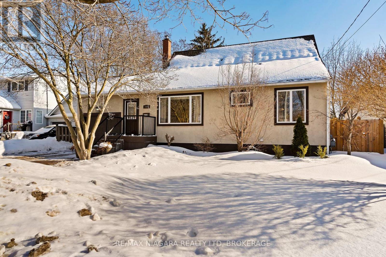 148 Lakeshore Road, St. Catharines, Ontario  L2N 2V1 - Photo 2 - X12845390