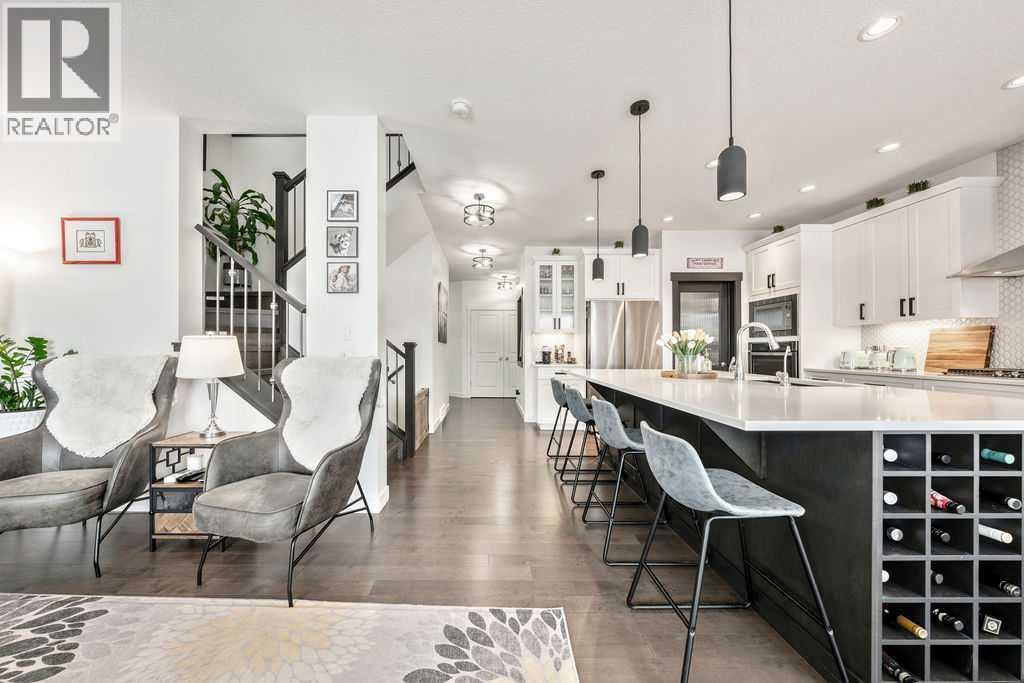 87 Mount Rae Heights, Okotoks, Alberta  T1S 1R1 - Photo 7 - A2290100