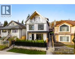 2 3429 NAPIER STREET, Vancouver, British Columbia