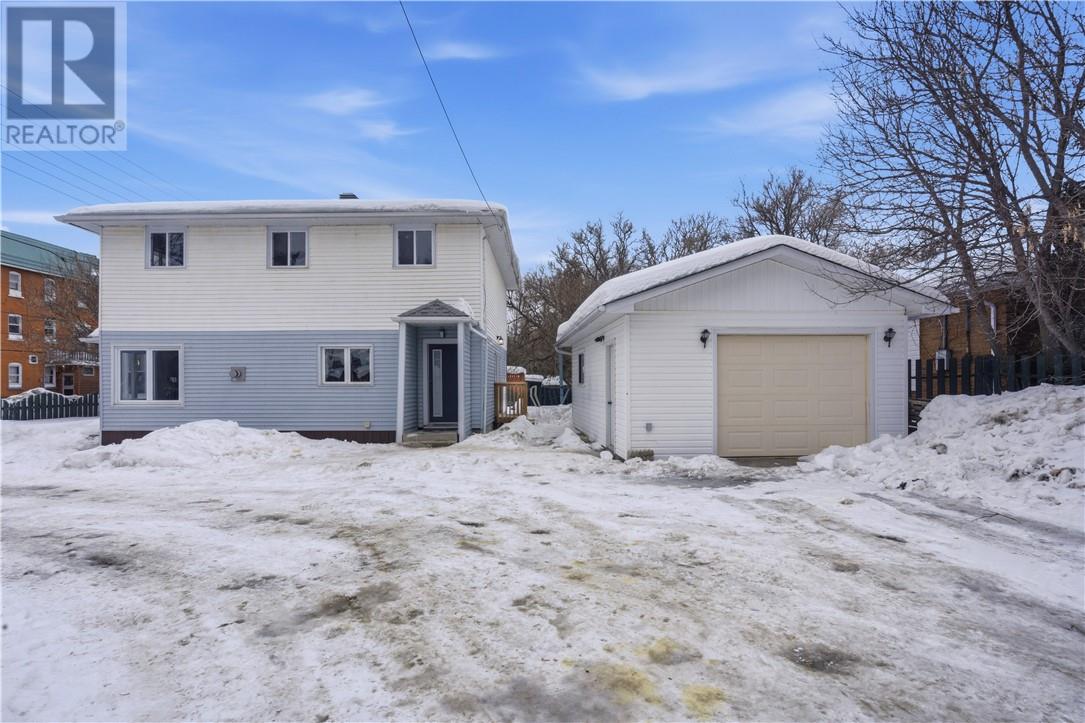 3643 Errington Street, Chelmsford, Ontario  P0M 1L0 - Photo 3 - 2126676