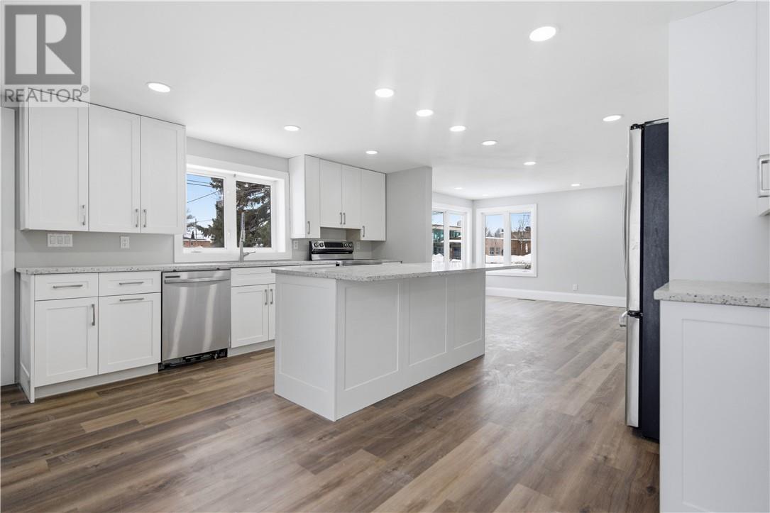 3643 Errington Street, Chelmsford, Ontario  P0M 1L0 - Photo 4 - 2126676