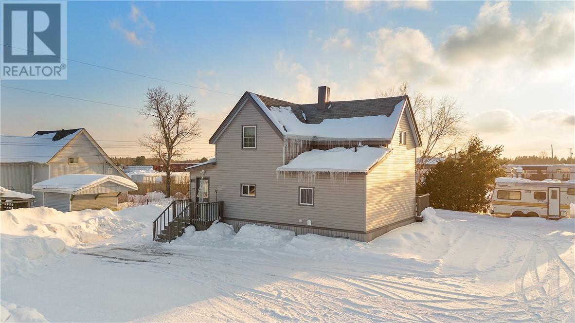 110 Lansdowne Street, Cartier, Ontario