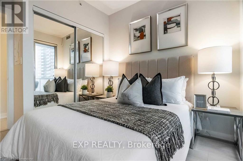 906 - 20 Bruyeres Mews, Toronto, Ontario  M5V 0G8 - Photo 10 - C12845434