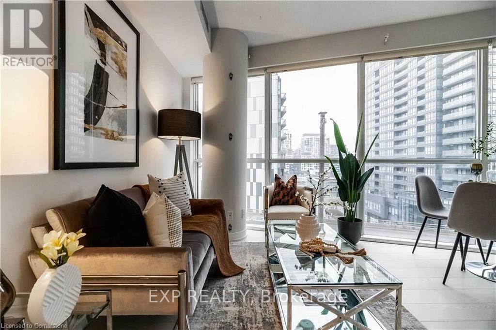 906 - 20 Bruyeres Mews, Toronto, Ontario  M5V 0G8 - Photo 13 - C12845434