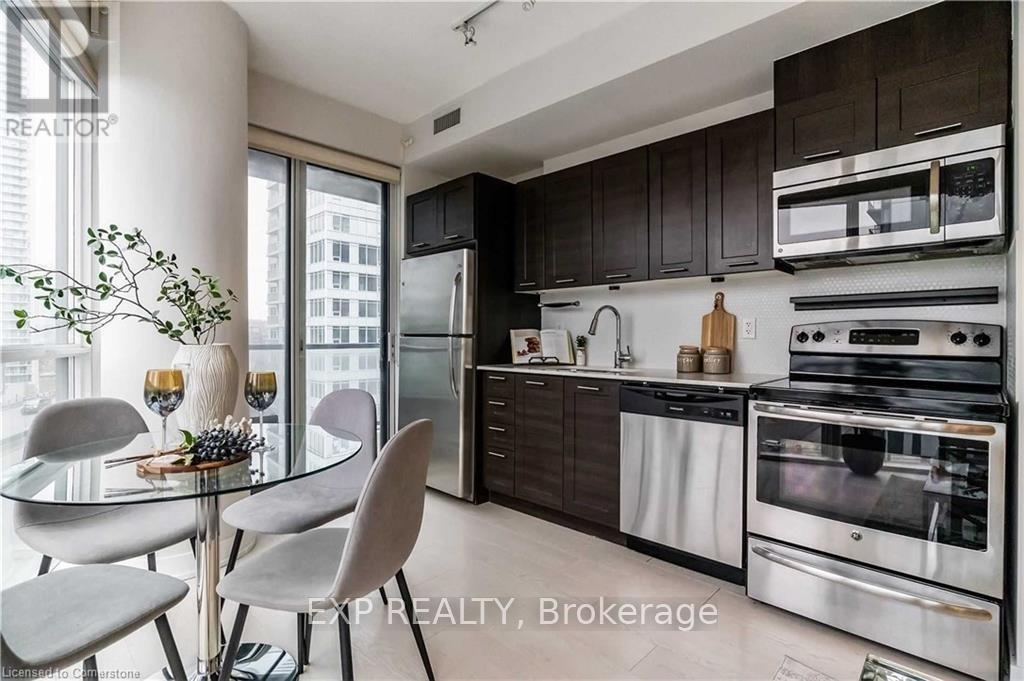 906 - 20 Bruyeres Mews, Toronto, Ontario  M5V 0G8 - Photo 18 - C12845434