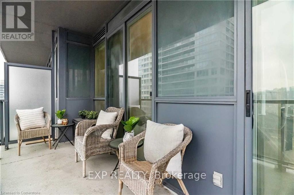 906 - 20 Bruyeres Mews, Toronto, Ontario  M5V 0G8 - Photo 19 - C12845434