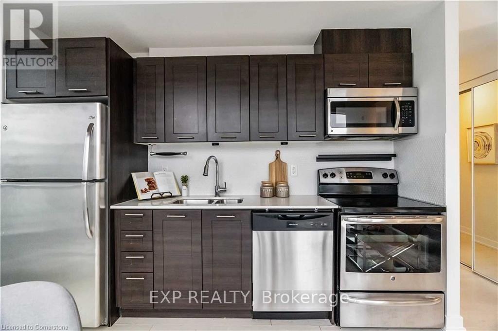 906 - 20 Bruyeres Mews, Toronto, Ontario  M5V 0G8 - Photo 9 - C12845434