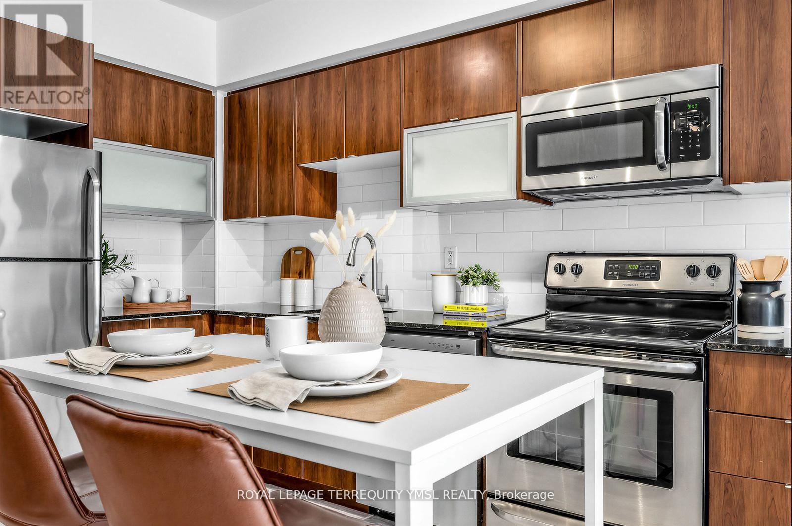 802 - 59 East Liberty Street, Toronto, Ontario  M6K 3R1 - Photo 5 - C12845490