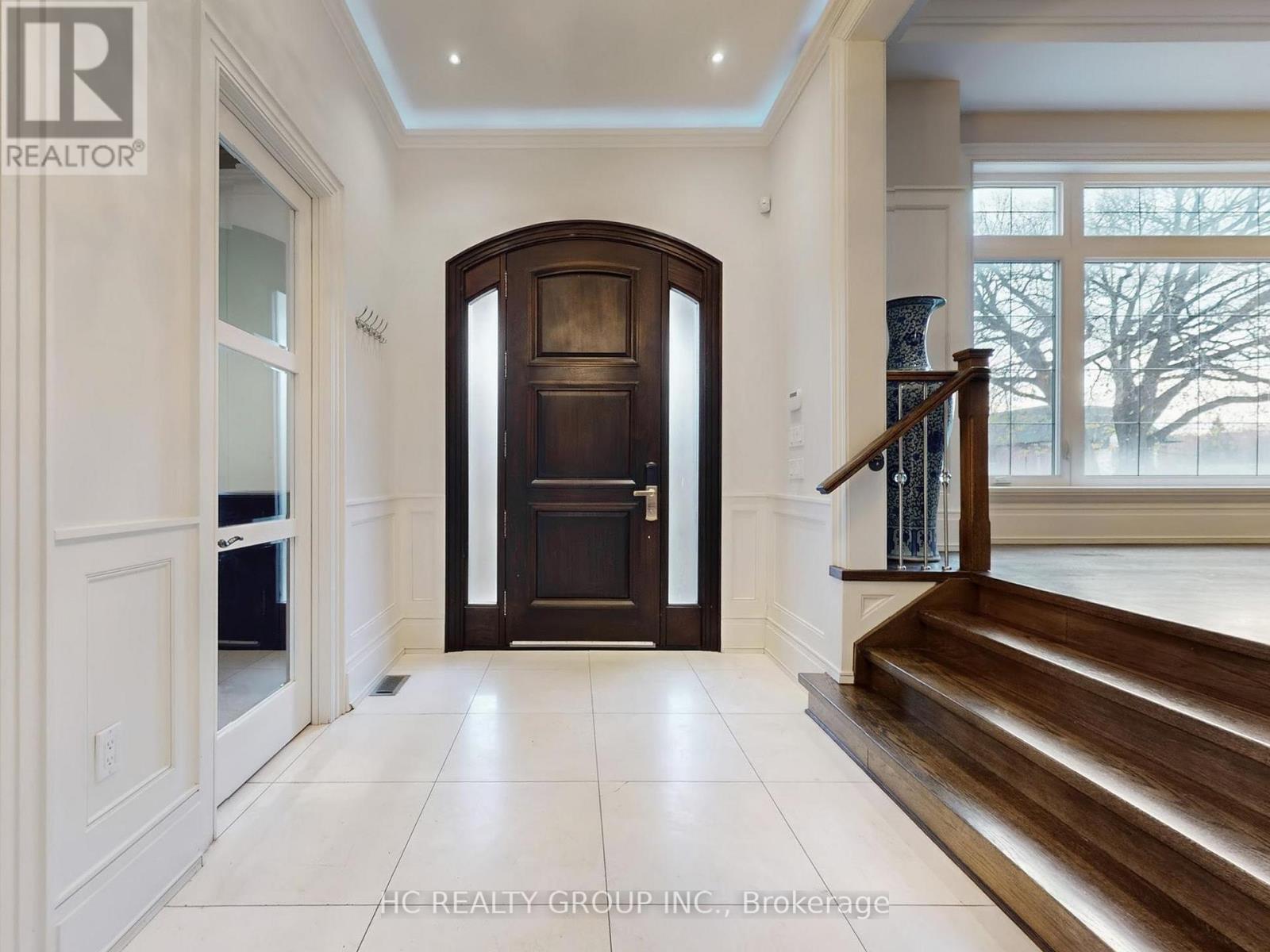 256 Park Home Avenue, Toronto, Ontario  M2R 1A3 - Photo 17 - C12845502