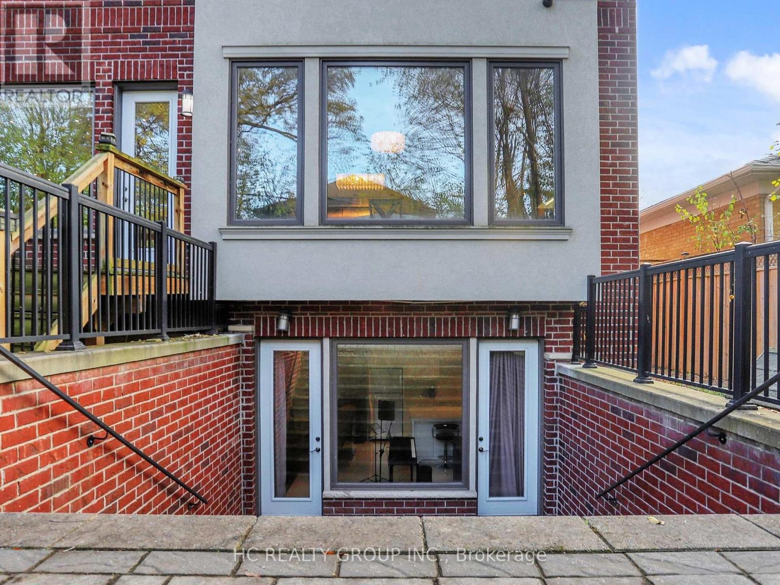 256 Park Home Avenue, Toronto, Ontario  M2R 1A3 - Photo 41 - C12845502