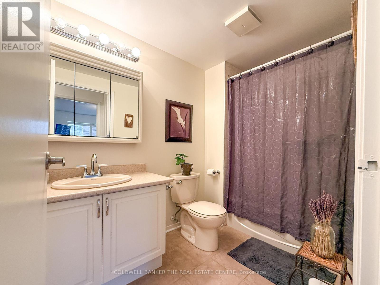 106 - 166 Olive Street, East Gwillimbury, Ontario  L9N 1M9 - Photo 15 - N12840620