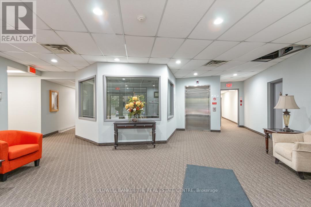 106 - 166 Olive Street, East Gwillimbury, Ontario  L9N 1M9 - Photo 7 - N12840620