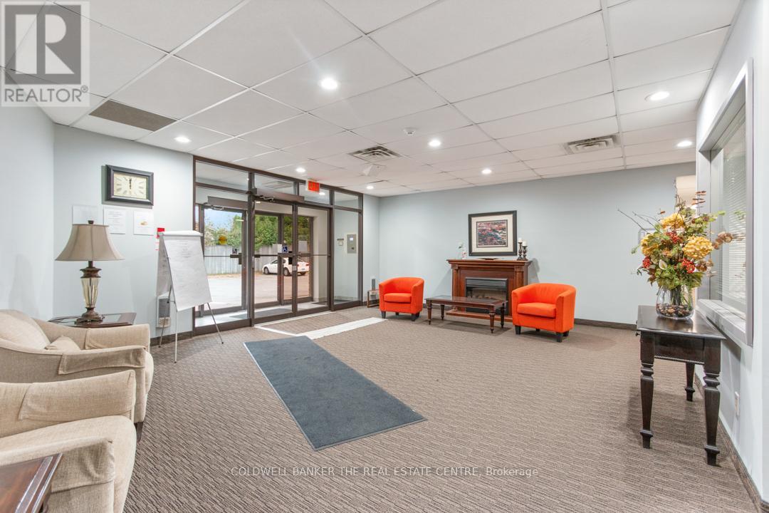 106 - 166 Olive Street, East Gwillimbury, Ontario  L9N 1M9 - Photo 6 - N12840620