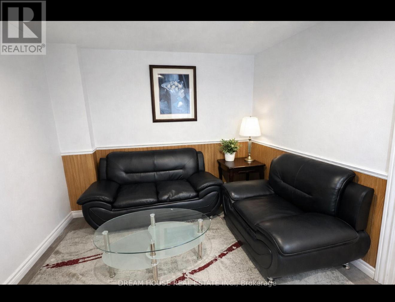 47 Rushmore Crescent, Brampton, Ontario  L6Z 1R1 - Photo 18 - W12820640