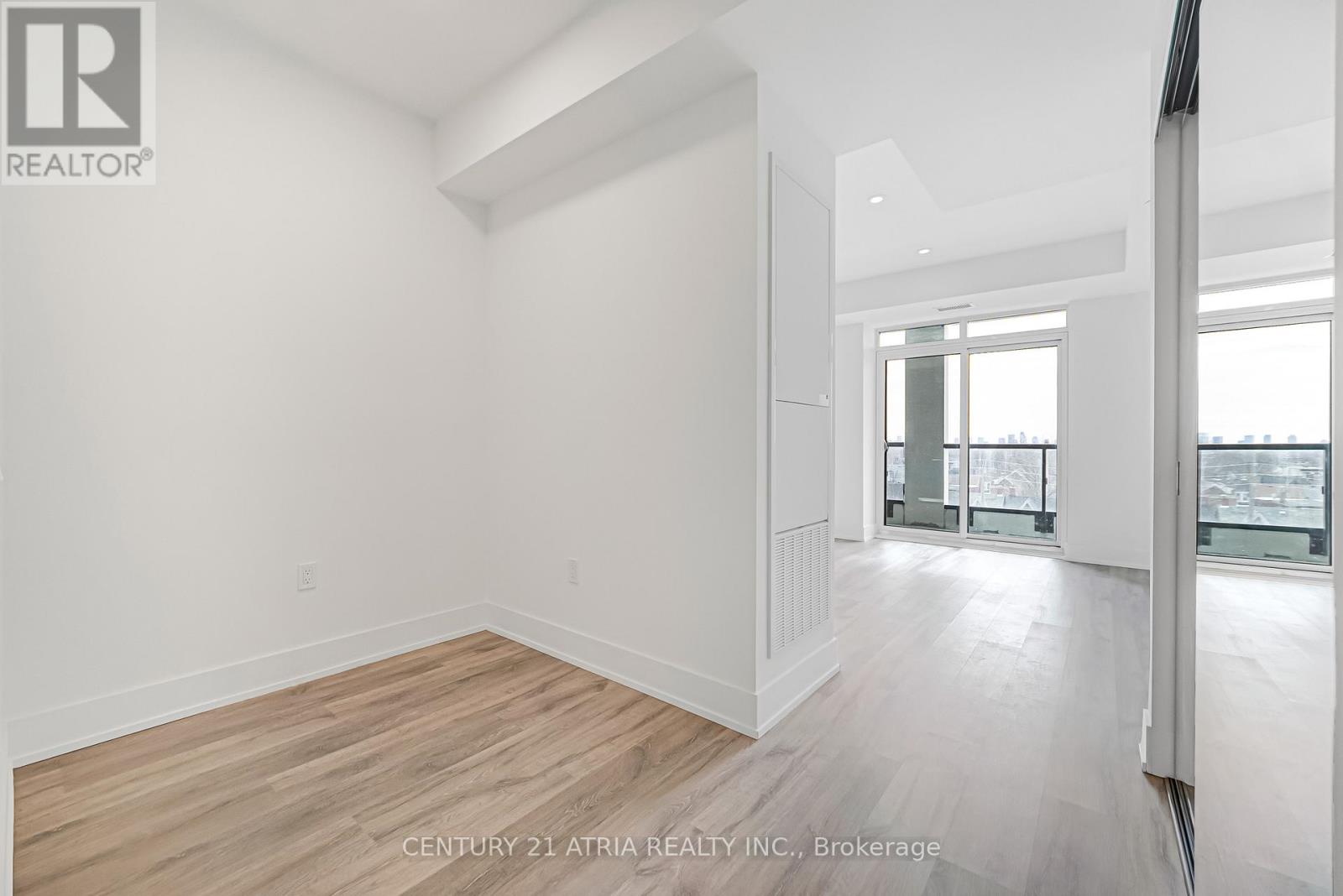 403 - 858 Dupont Street, Toronto, Ontario  M6G 0C1 - Photo 7 - W12843780