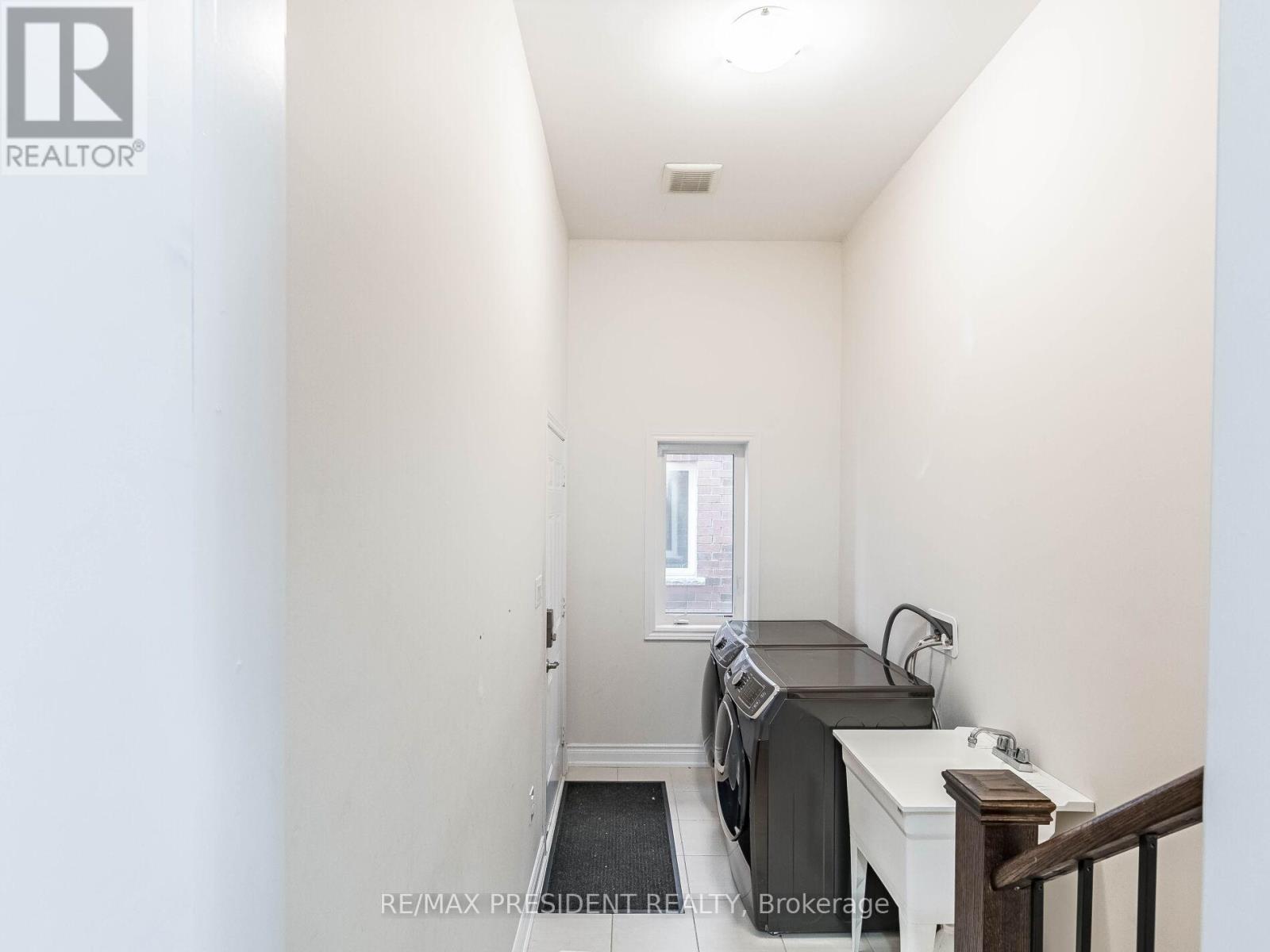 16 Monarch Drive, Halton Hills, Ontario  L7G 0M6 - Photo 22 - W12845336