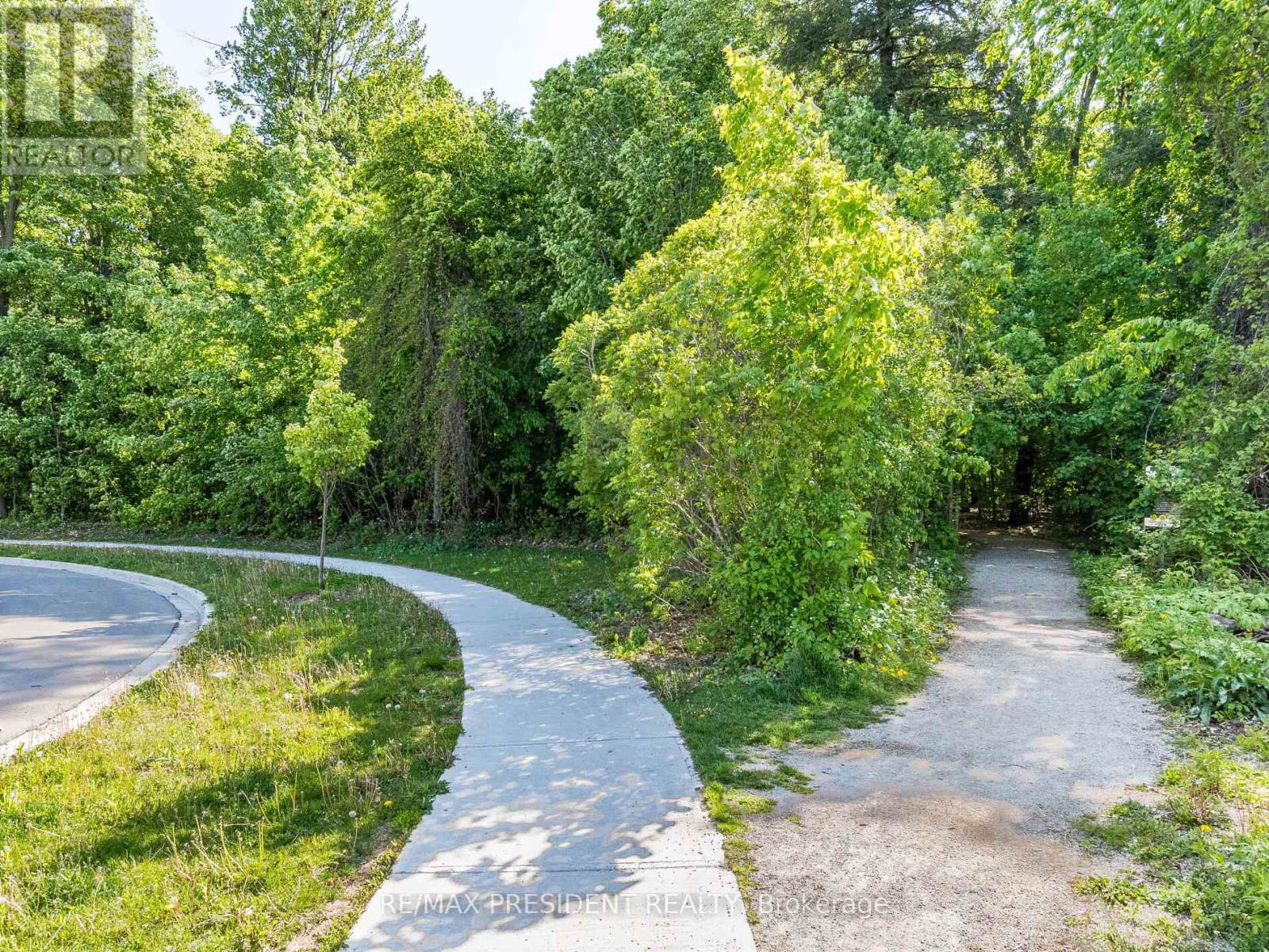 16 Monarch Drive, Halton Hills, Ontario  L7G 0M6 - Photo 42 - W12845336