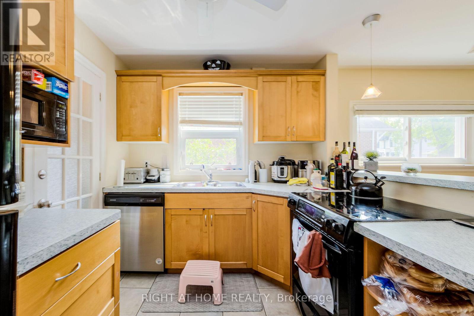 32 Florens Avenue, Toronto, Ontario  M1L 1R6 - Photo 14 - E12845428